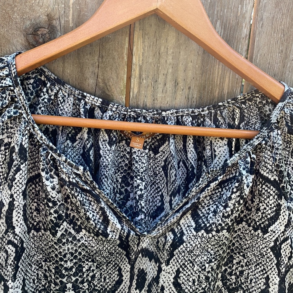 Ellen Tracy 3/4 quarter sleeve women’s blouse size small - Picture 5 of 6